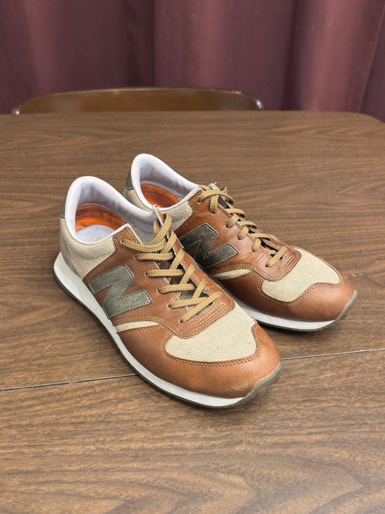 New Balance Other - New Balance 420 Brown Leather Canvas Sneakers Men’s 9